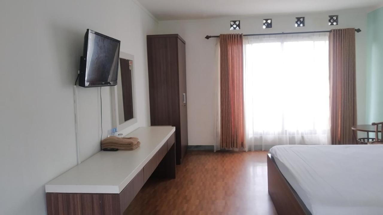 Gadok Puncak Village Hotel & Kampung Main Anak מראה חיצוני תמונה